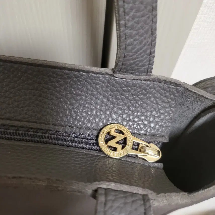 [BUNJANG] NICOLLE ARBENNI Gray Tote/Shoulder Bag / 니콜아르데니 그레이 토트백 겸 숄더백