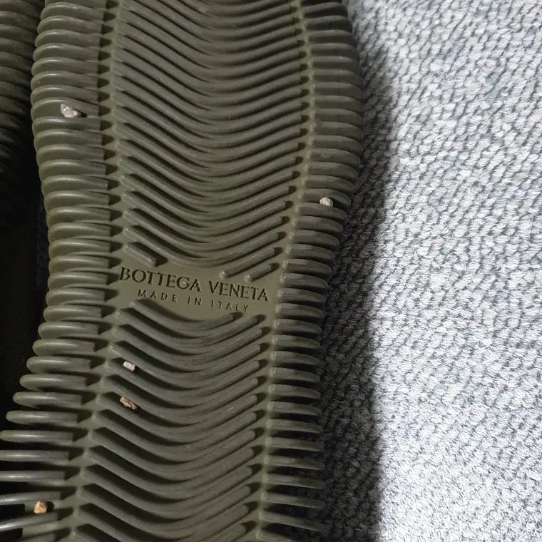 [BUNJANG] Bottega Veneta Rippled Tech Sneakers / 보테가베네타 리플테크 스니커즈 판매합니다
