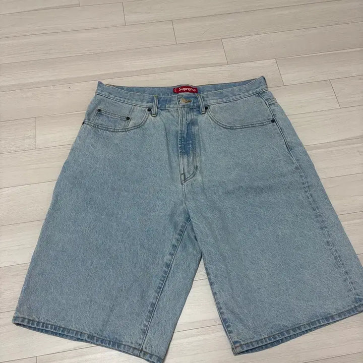 [BUNJANG] Supreme 25SS Baggy Denim Shorts Light / 슈프림 배기 데님 쇼츠 라이트  - 25SS