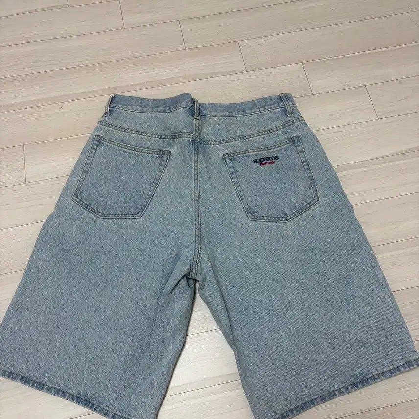 [BUNJANG] Supreme 25SS Baggy Denim Shorts Light / 슈프림 배기 데님 쇼츠 라이트  - 25SS
