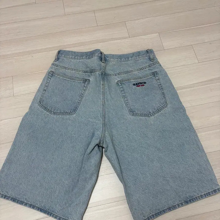 [BUNJANG] Supreme 25SS Baggy Denim Shorts Light / 슈프림 배기 데님 쇼츠 라이트  - 25SS