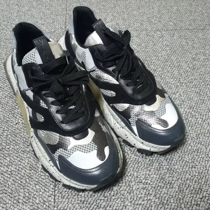 [BUNJANG] Valentino Bounce Camo Sneakers / 발렌티노 바운스 카모 스니커즈 판매합니다