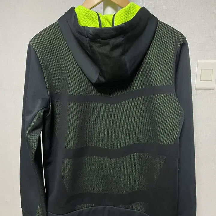 [SOLD OUT] 나이키 THERMA-fit 후드집업 M (실측 100)