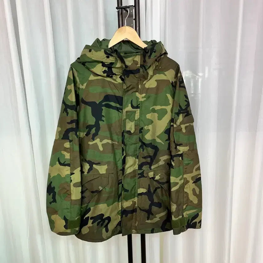 [BUNJANG] US Military 1st Generation Woodland Camo Gore-Tex Jacket / 미군 1세대 우드랜드 카모 고어텍스 L/R 국내 110 추천