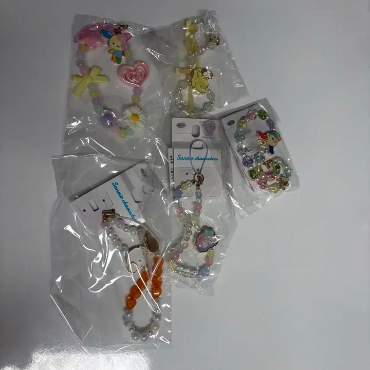 [BUNJANG] Sanrio Character Keyring Strap Bundle Set / (일괄) 산리오 키링 스트랩 모음 키티 우사하나 폼폼푸린 시나모롤 코기뮹