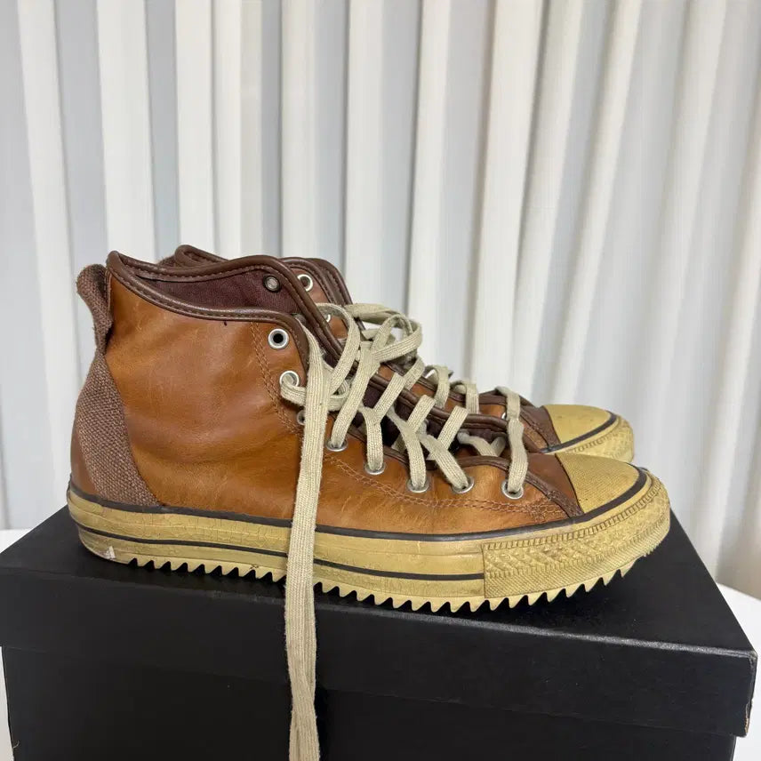 [BUNJANG] Converse Chuck Taylor Brown Leather Sneakers / 컨버스 척테일러 브라운 레더 285