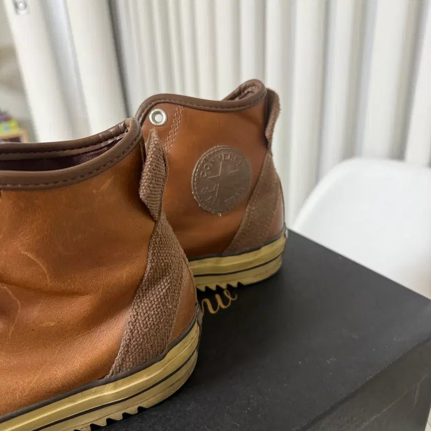 [BUNJANG] Converse Chuck Taylor Brown Leather Sneakers / 컨버스 척테일러 브라운 레더 285
