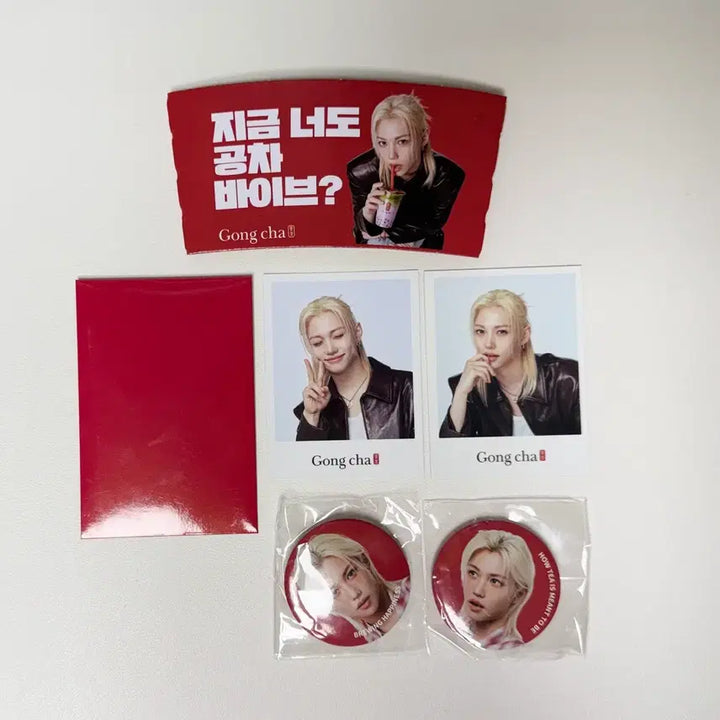 [BUNJANG] Stray Kids Felix Photocard + Badge Bundle Set / 공차 필릭스 포토카드+ 뱃지 (일괄)