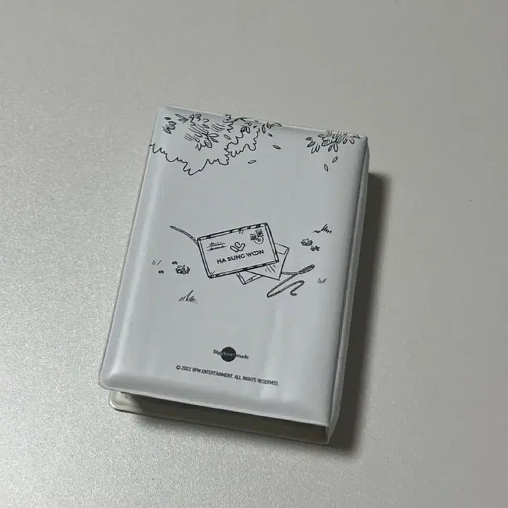 [BUNJANG] Ha Sung Woon Strange World Collect Book / 하성운 스트레인지 월드 콜렉트북