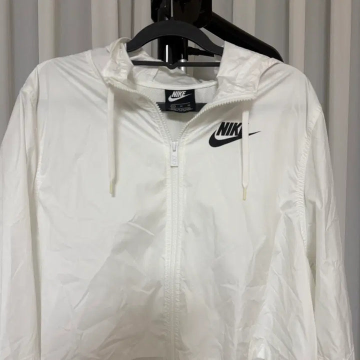 [BUNJANG] Nike Windbreaker White XL / 나이키 윈드브레이커 화이트 XL