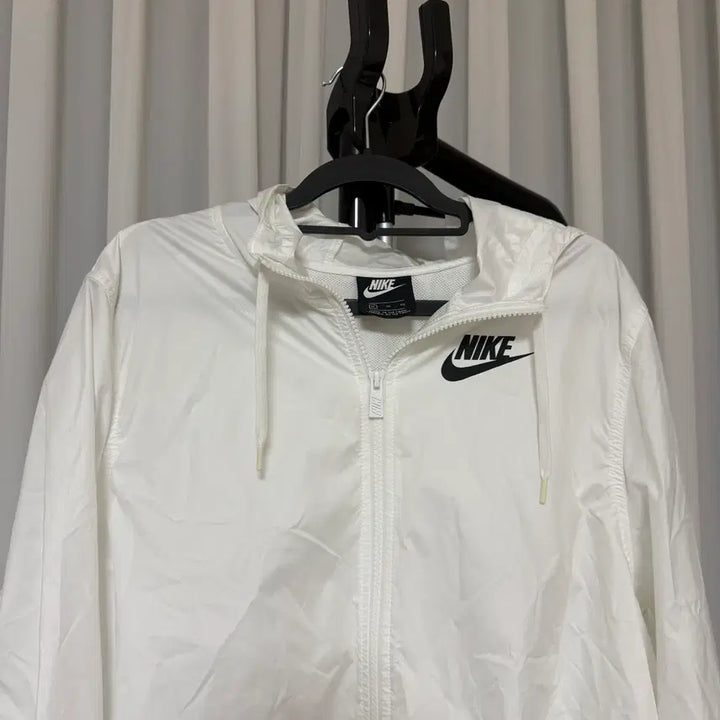 [BUNJANG] Nike Windbreaker White XL / 나이키 윈드브레이커 화이트 XL