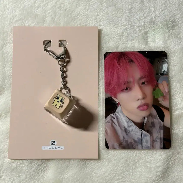 [BUNJANG] The Boyz Sunwoo Double Blaze Keycap Keyring + Photocard / 더보이즈 선우 더블레이즈 키캡 키링+포카
