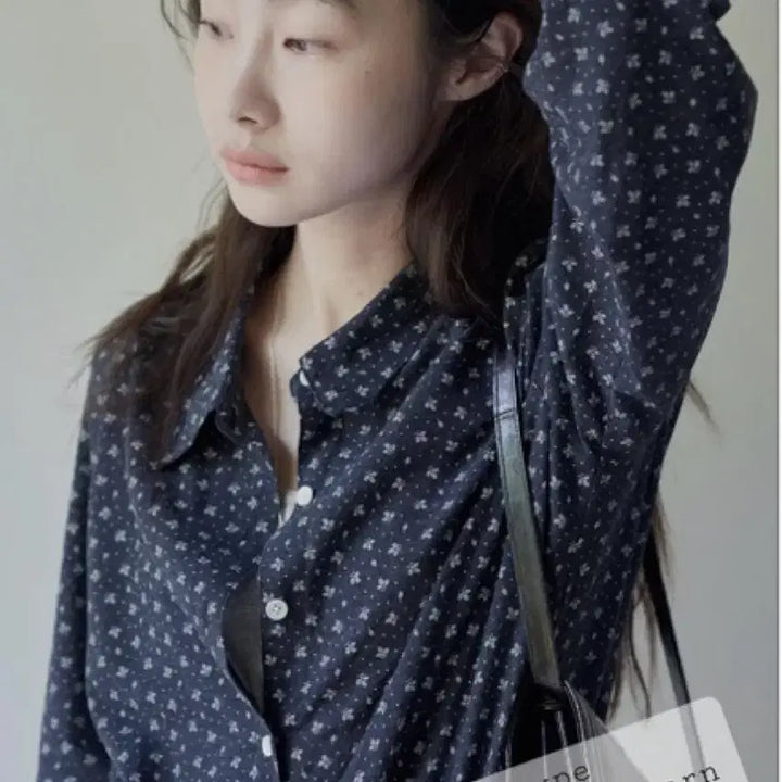 [BUNJANG] TheButtercream Rene Flower Shirt / 더버터크림 rene 플라워 셔츠