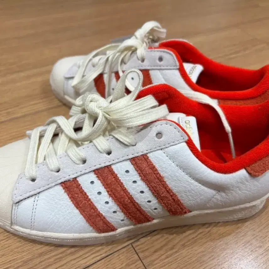 [BUNJANG] Adidas Superstar 82 Cloud White Vivid Red Sneakers / 아디다스 슈퍼스타 82 클라우드 화이트 비비드 레드