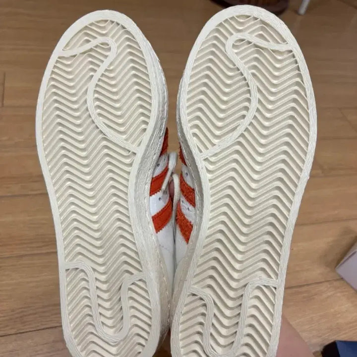 [BUNJANG] Adidas Superstar 82 Cloud White Vivid Red Sneakers / 아디다스 슈퍼스타 82 클라우드 화이트 비비드 레드