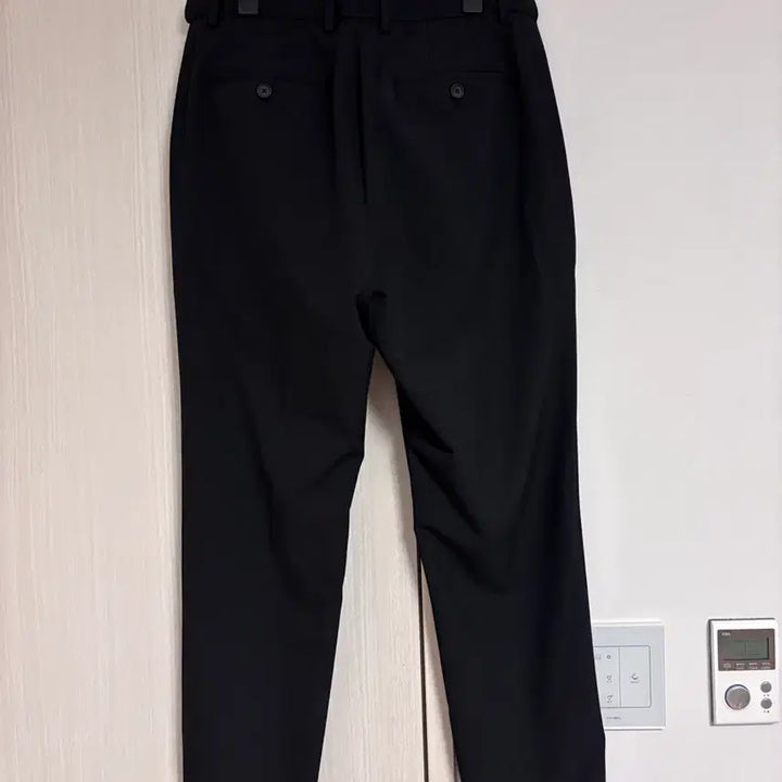 [BUNJANG] Musinsa Standard Relaxed Tapered Fit Black Slacks / 30 무신사 스탠다드 릴렉스드 테이퍼드핏 블랙 슬랙스