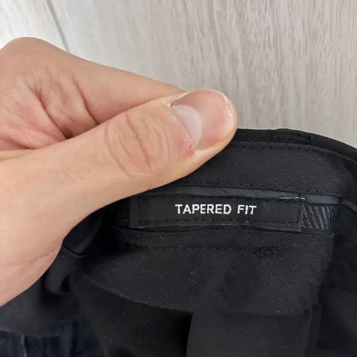 [BUNJANG] Musinsa Standard Relaxed Tapered Fit Black Slacks / 30 무신사 스탠다드 릴렉스드 테이퍼드핏 블랙 슬랙스
