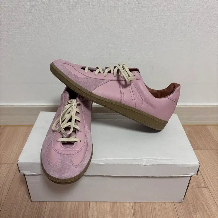 [SOLD OUT] 새상품) 275 (43) 리프로덕션오브파운드 독일군 스니커즈 핑크