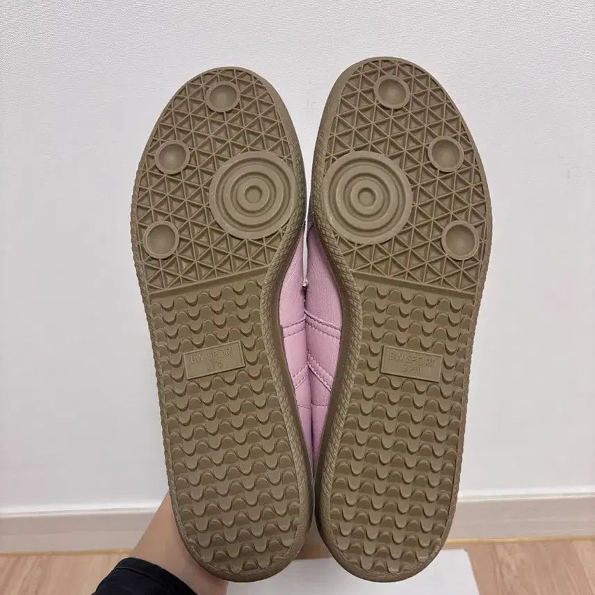 [SOLD OUT] 새상품) 275 (43) 리프로덕션오브파운드 독일군 스니커즈 핑크