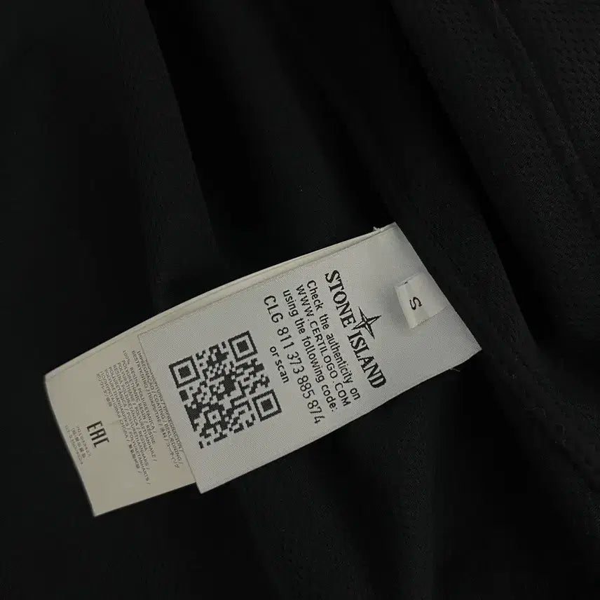 [BUNJANG] Stone Island Soft Shell Hooded Jacket / 스톤아일랜드 블랙 소프트쉘 바람막이 후드집업 s