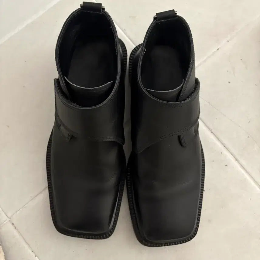 [BUNJANG] Lost Garden Black Boots / 로스트가든 블랙부츠