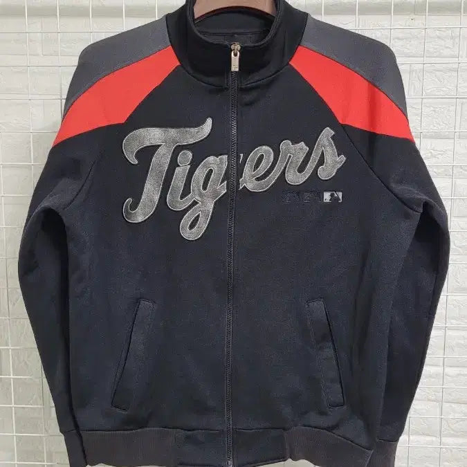[BUNJANG] MLB Black Color Block Sideline Track Top Jersey Size 100 / [M-100]mlb엠엘비 블랙 배색사이드라인 트랙탑져지 실측100