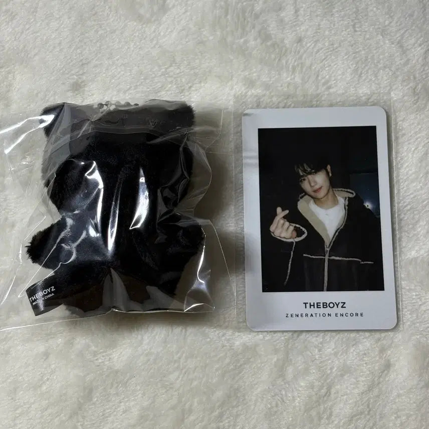 [BUNJANG] The Boyz Hyunjae Generation Encore Doll + Photocard / 더보이즈 현재 제너앙콘 인형+포카