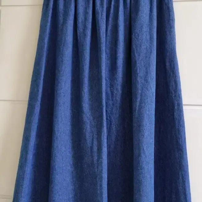 [BUNJANG] Mid-Length Dark Wash Denim Skirt with Front Slit / 진청 롱스커트