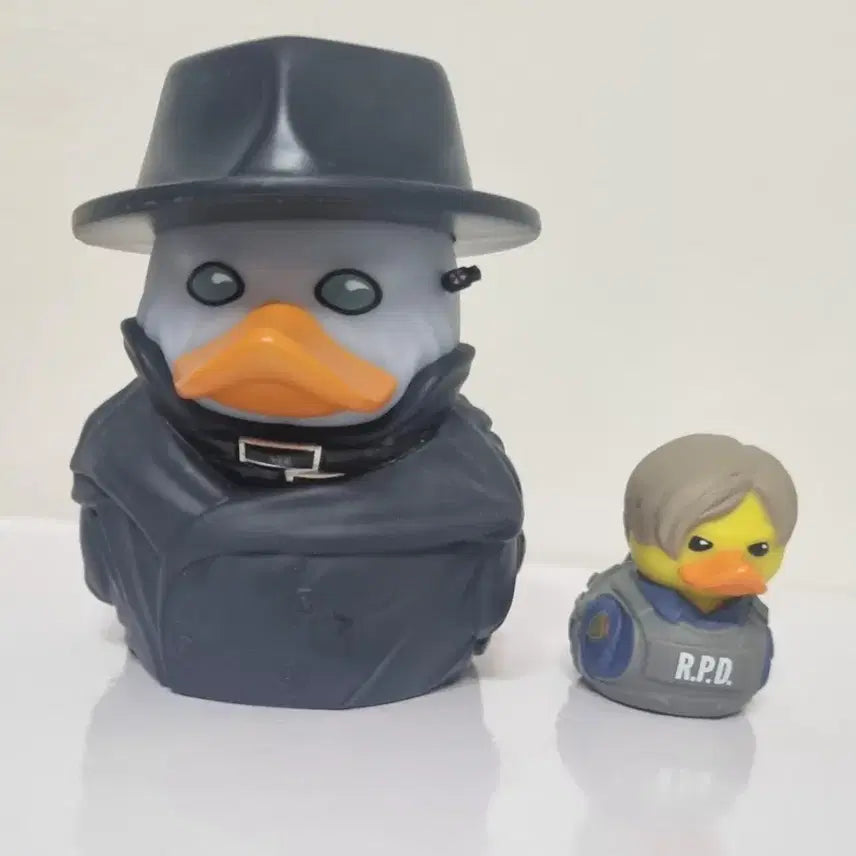 [BUNJANG] Resident Evil X Leon Kennedy Figure Bundle / 바이오하자드 레지던트이블 엑스 X 레온케네디 오리 피규어 일괄 판매