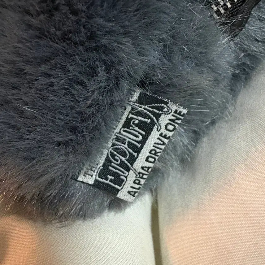 [SOLD OUT] 알디원 퍼 파우치만 양도 팝업 굿즈 ALD1 fur pouch