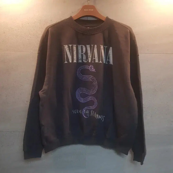 [BUNJANG] NIRVANA Official Merchandise T-Shirt / NIRVANA 오피셜 굿즈. 정품 티셔츠.미착.