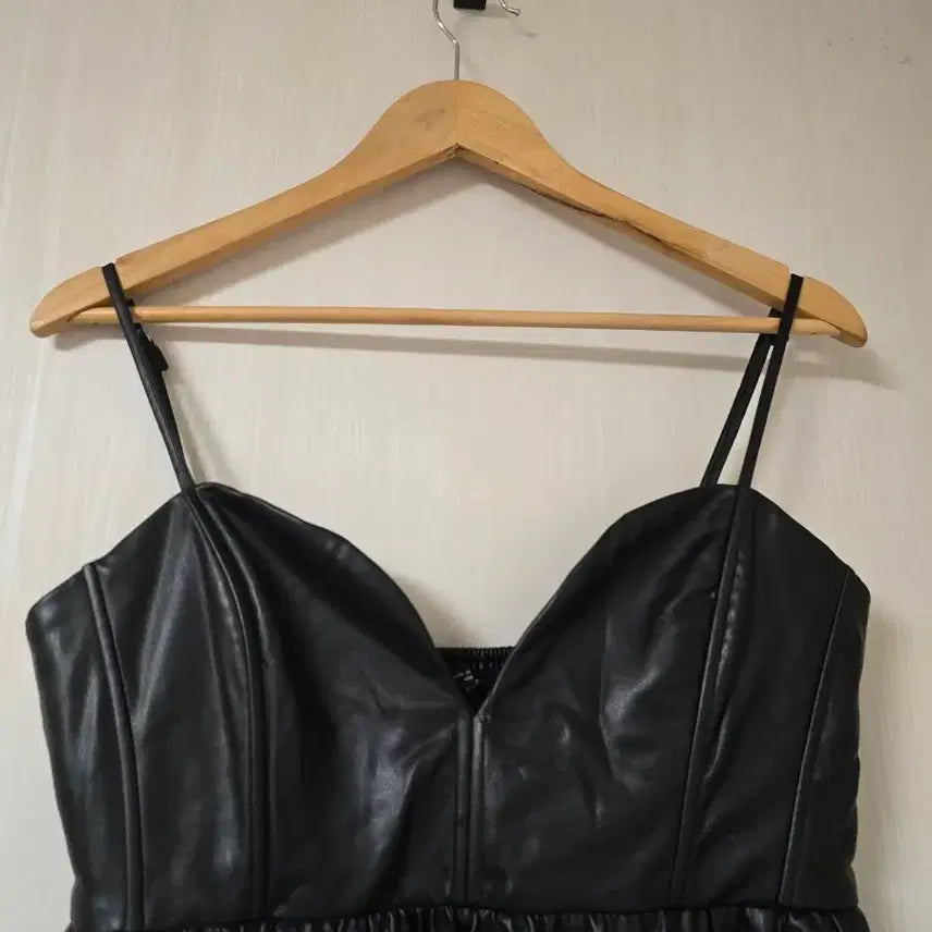 [SOLD OUT] ZARA 자라  페이크 레더 롱 원피스