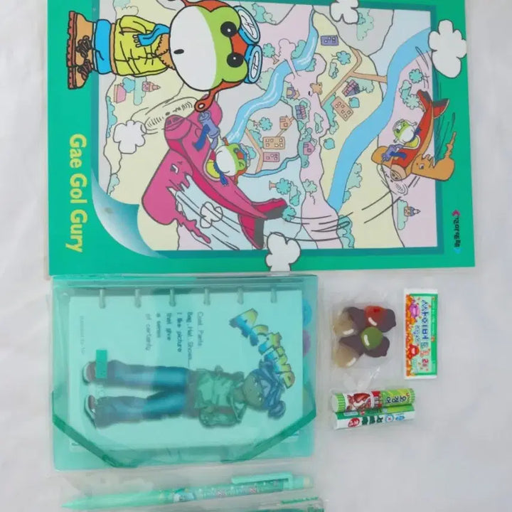 [BUNJANG] Vintage Stationery Bundle: Frog Parody Diary, Squirrel Eraser, Penguin Sharp, Gel Pen / [고전문구]개골구리 먹지마 패러디 고전다이어리 꼬마또래 치비태로 일괄