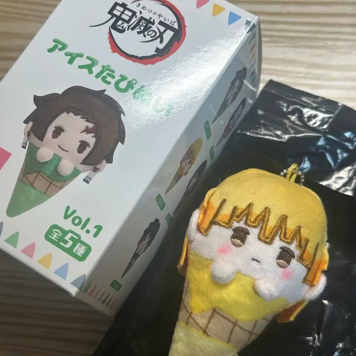 [BUNJANG] Demon Slayer Zenitsu Icestaff Plush / 귀멸의 칼날 젠이츠 아이스타피 누이