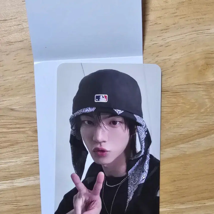 [BUNJANG] TWS Dohun Photocard / TWS 투어스 메가박스 VR  도훈 포카 양도