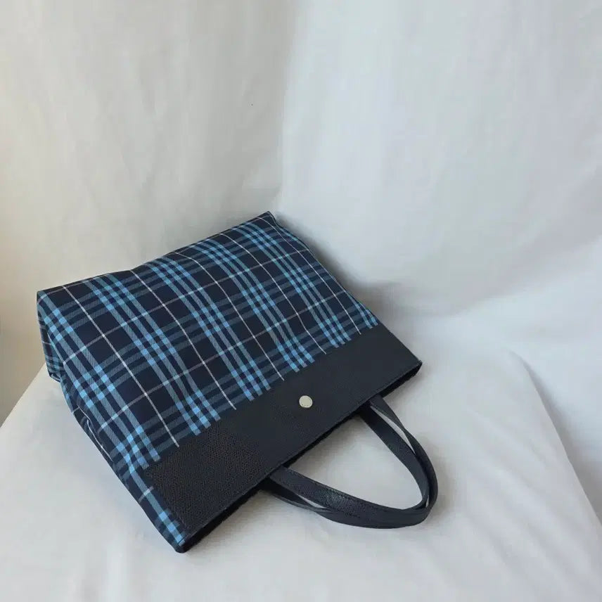[BUNJANG] [정품 BURBERRY] 버버리 노바체크 여성 나일론 토트백 / [정품 BURBERRY] 버버리 노바체크 여성 나일론 토트백