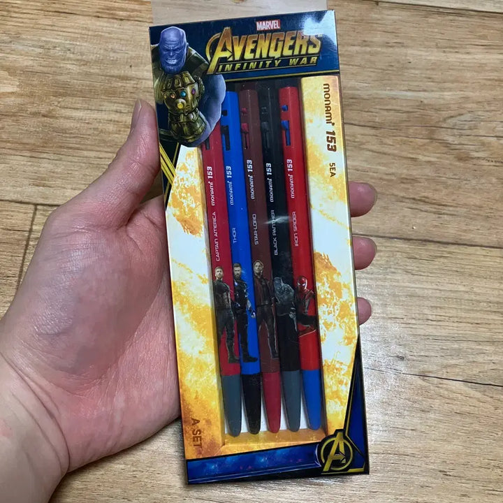 [BUNJANG] Avengers Infinity War Monami Ballpoint Pen / 어벤져스 인피니티워 모나미 볼펜
