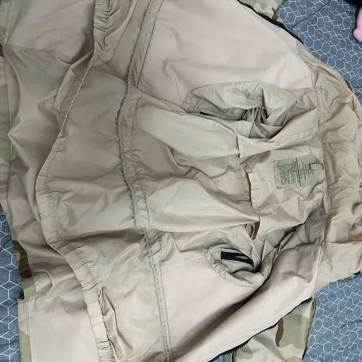[BUNJANG] US Military ECWCS Parka Desert Camo L/R Jacket / 미군 ECWCS 파카 사막삼색 L/R