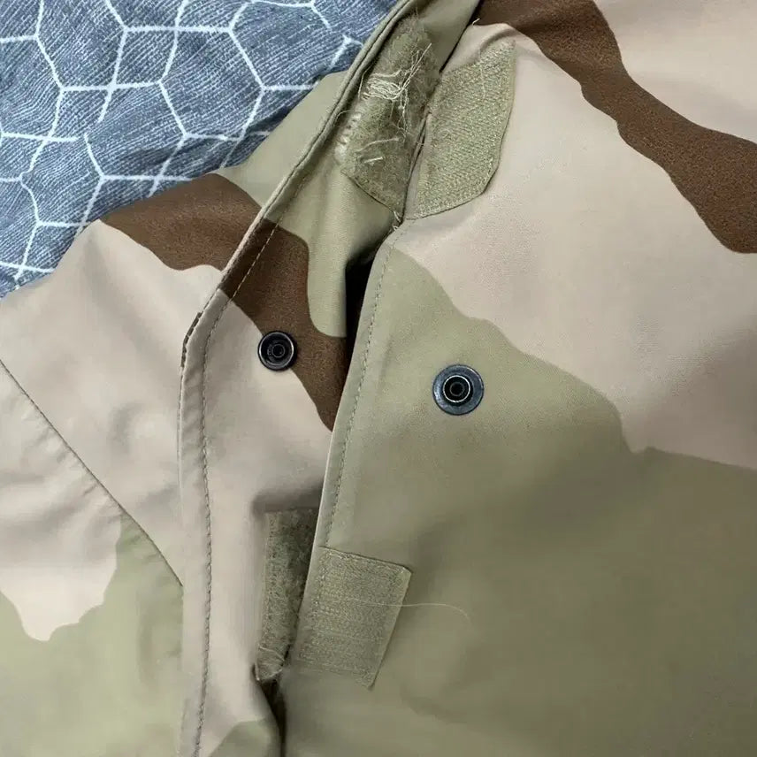 [BUNJANG] US Military ECWCS Parka Desert Camo L/R Jacket / 미군 ECWCS 파카 사막삼색 L/R