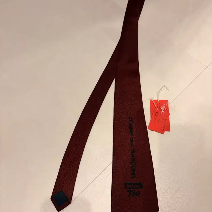[BUNJANG] Comme des Garcons Burgundy Logo Tie / 새상품 꼼데가르송 넥타이