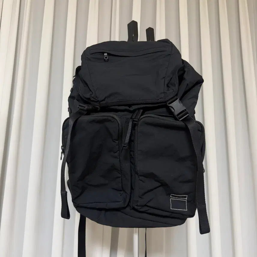 [BUNJANG] Blankof Double Clasp Backpack Black / 블랭코브 더블 클라스프 백팩 블랙