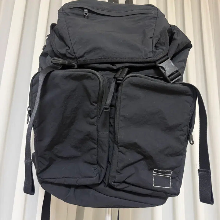 [BUNJANG] Blankof Double Clasp Backpack Black / 블랭코브 더블 클라스프 백팩 블랙