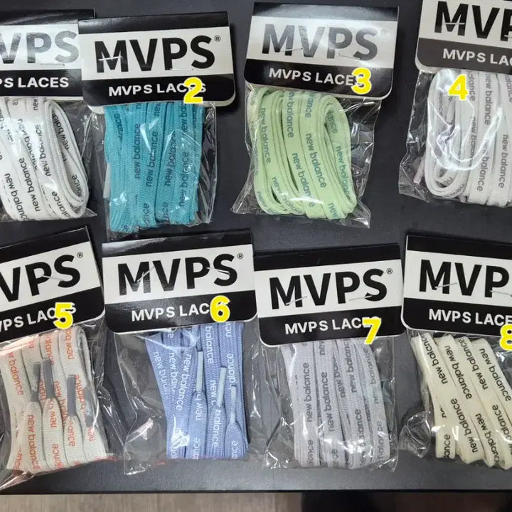 [BUNJANG] New Balance Lettering Shoelaces / 뉴발란스 레터링 신발끈