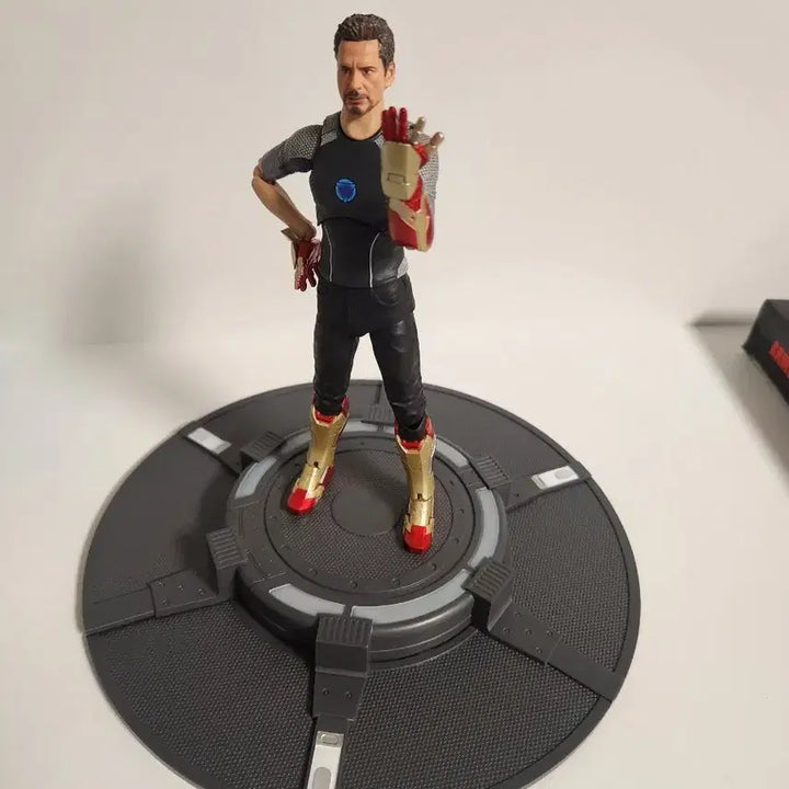 [SOLD OUT] 정품 SHF 아이언맨 토니스타크 판매 (테스팅베이스 포함)