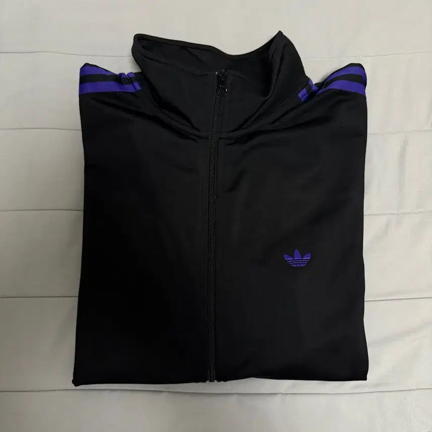 [SOLD OUT] 아디다스 트랙탑 블랙 에너지 잉크