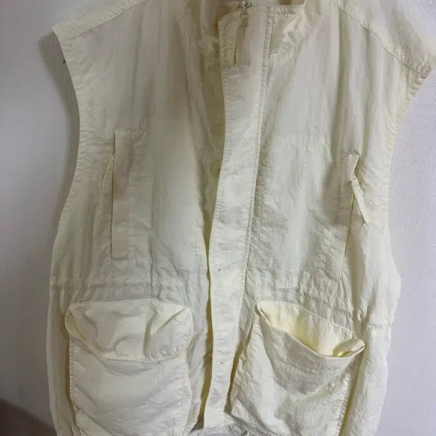 [BUNJANG] Matinkim Nylon Fishing Vest Ivory / 마뗑킴 나일론 피싱 베스트 아이보리