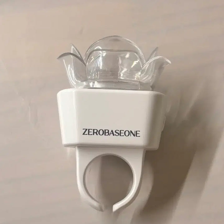 [BUNJANG] ZB1 Rose Ring Lightstick / 제베원 미니 로즈링 응원봉 양도