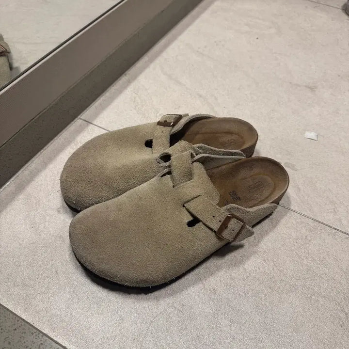 [BUNJANG] Birkenstock Boston Suede Taupe Size 40 / 버켄스탁 보스턴 타우페 260사이즈 판매합니다!