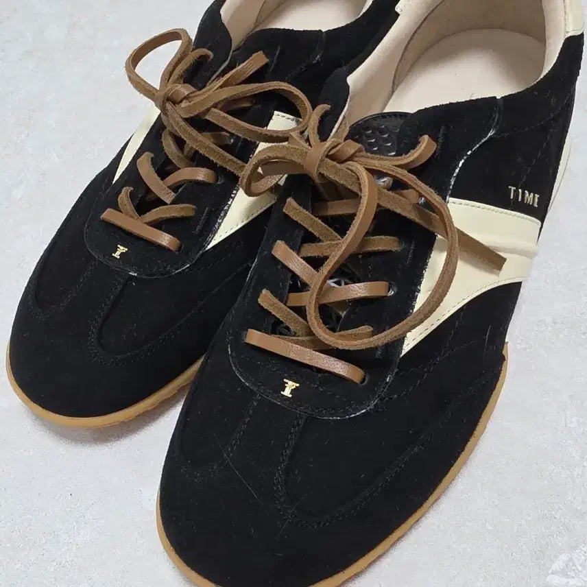 [BUNJANG] Lanvin Flash Sneakers Black Suede / 2024년식) 랑방 - 플래쉬 스니커즈 240