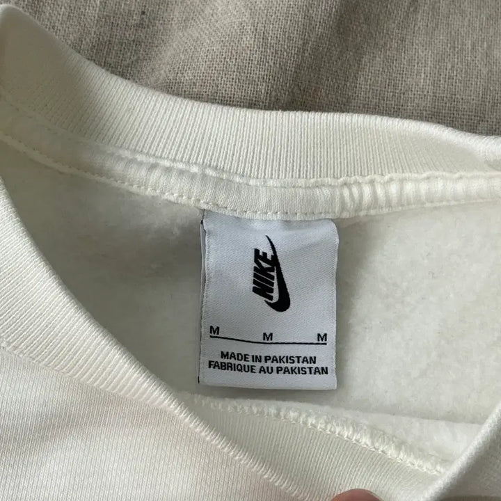[BUNJANG] Nike NRG Solo Swoosh White Sweatshirt / 나이키 NRG 솔로스우시 화이트 스웻 맨투맨 M